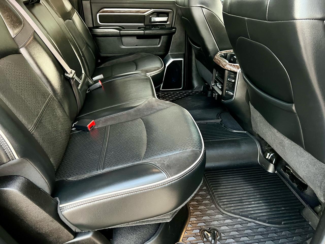 RAM 2500 Laramie 4x4 Crew Cab 6'4" Box 2021