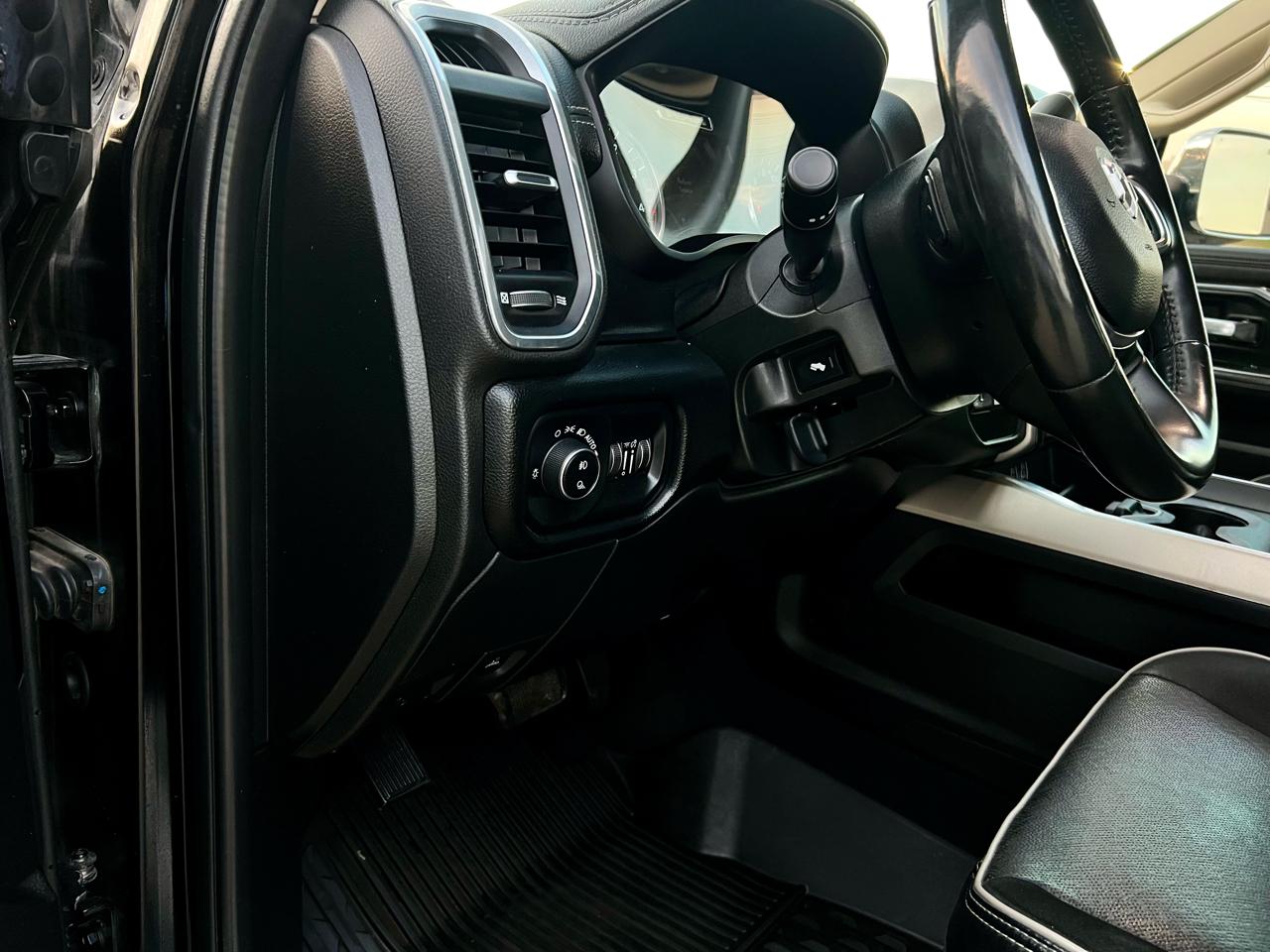 RAM 2500 Laramie 4x4 Crew Cab 6'4" Box 2021