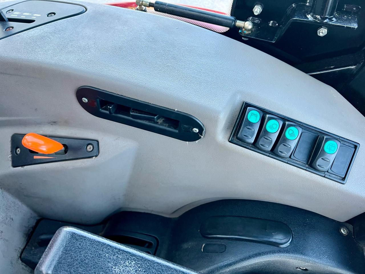 Case IH Farmall  2020