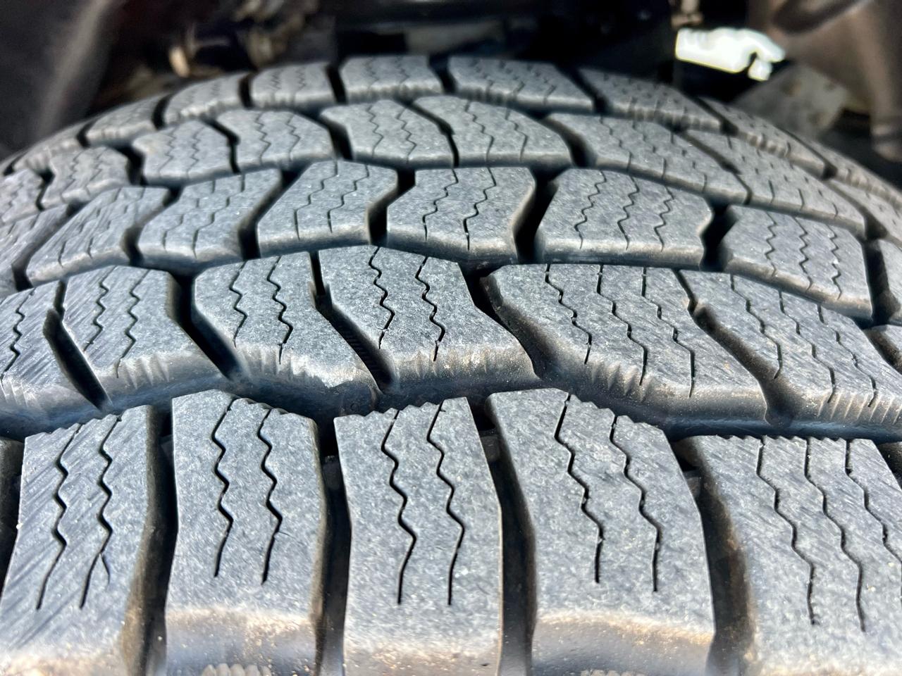 RAM 1500 Big Horn 4x4 Crew Cab 5'7" Box 2022