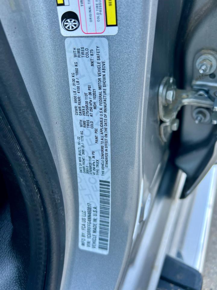 RAM 1500 Big Horn 4x4 Crew Cab 5'7" Box 2022