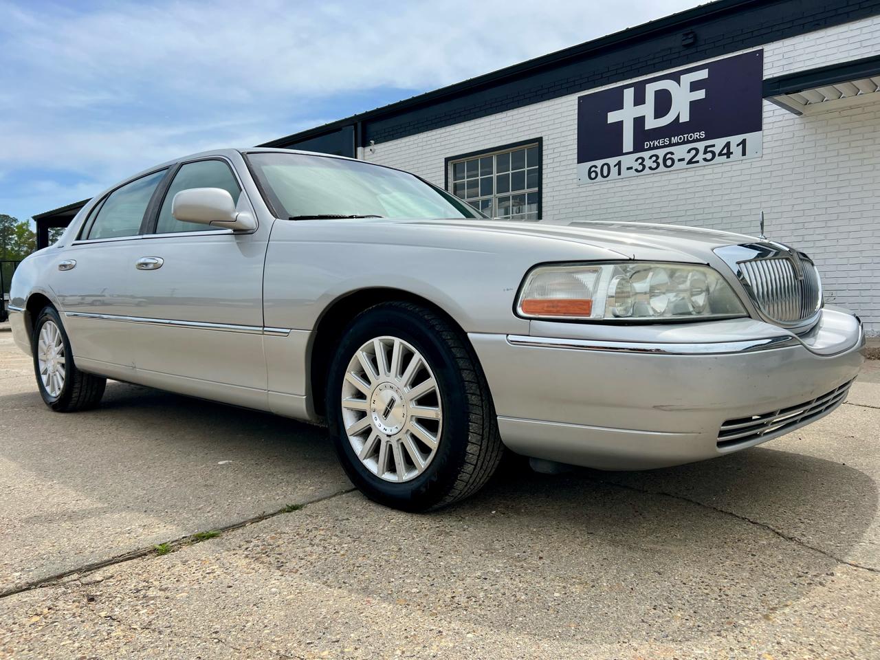 Lincoln Town Car 4dr Sdn Executive 2003