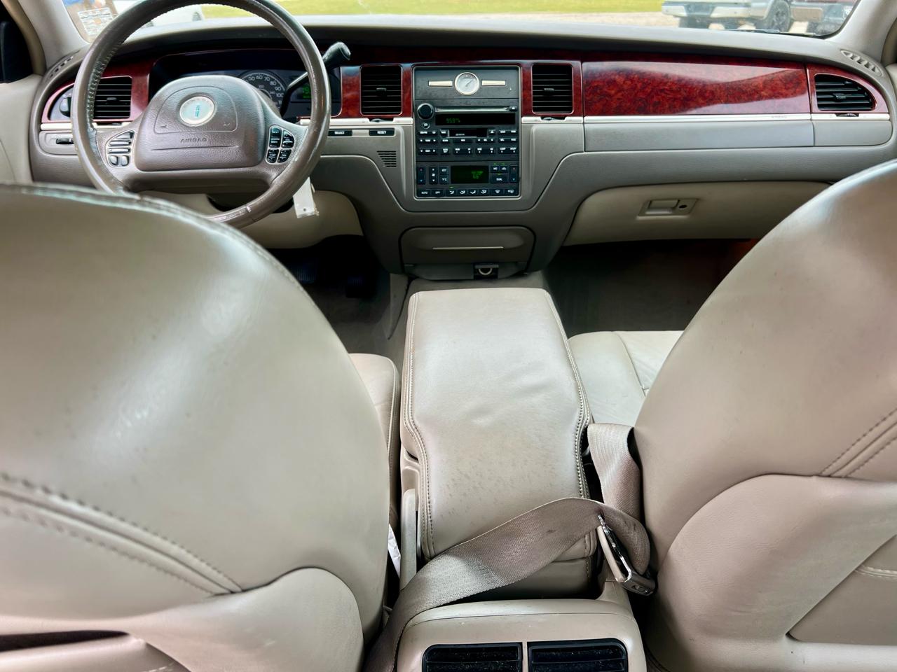 Lincoln Town Car 4dr Sdn Executive 2003