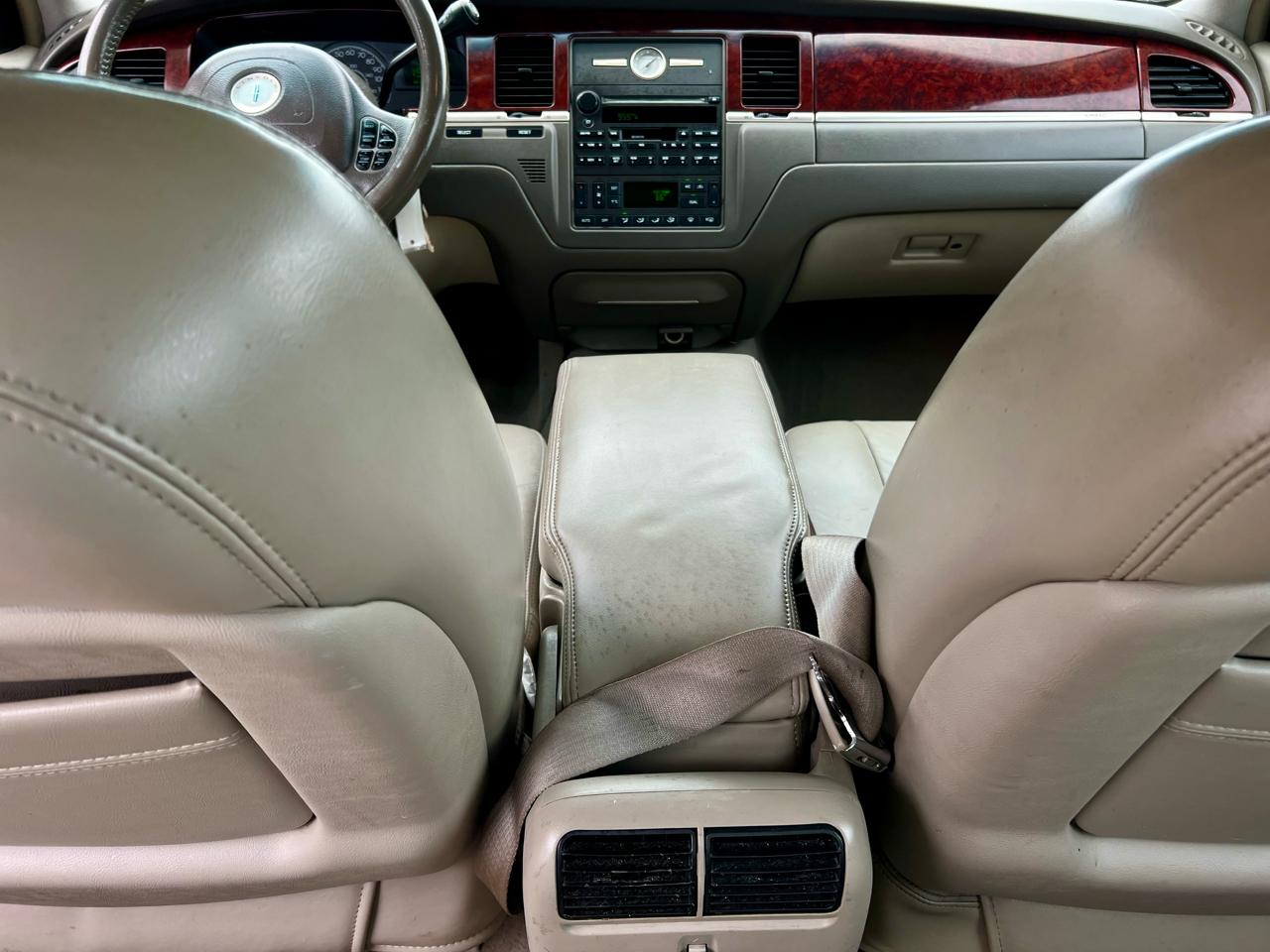 Lincoln Town Car 4dr Sdn Executive 2003