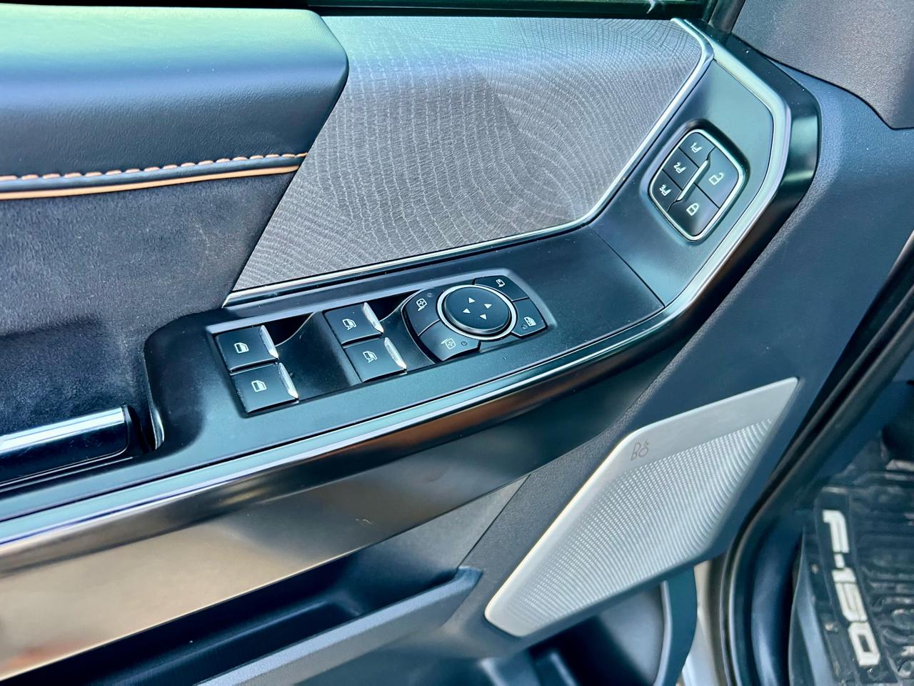 Ford F-150 Platinum 4WD SuperCrew 5.5' Box 2022