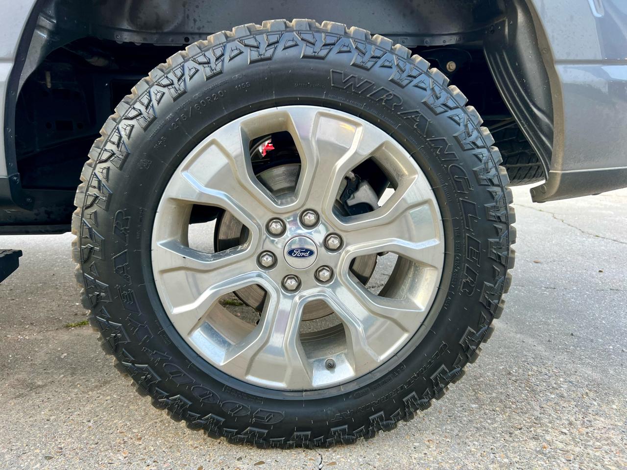 Ford F-150 Platinum 4WD SuperCrew 5.5' Box 2022