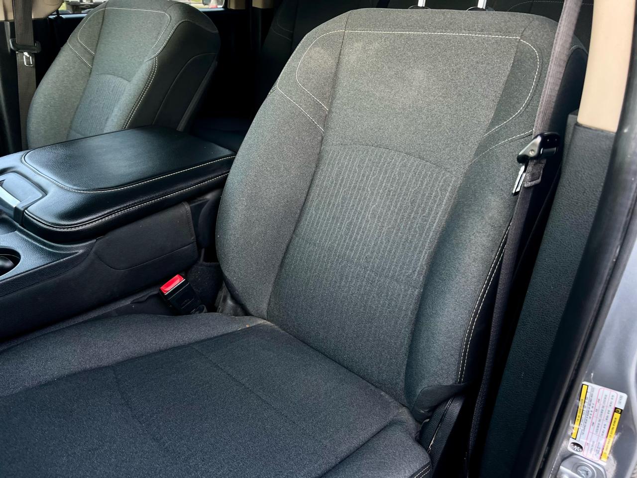 RAM 2500 Tradesman 4x4 Crew Cab 6'4" Box 2020