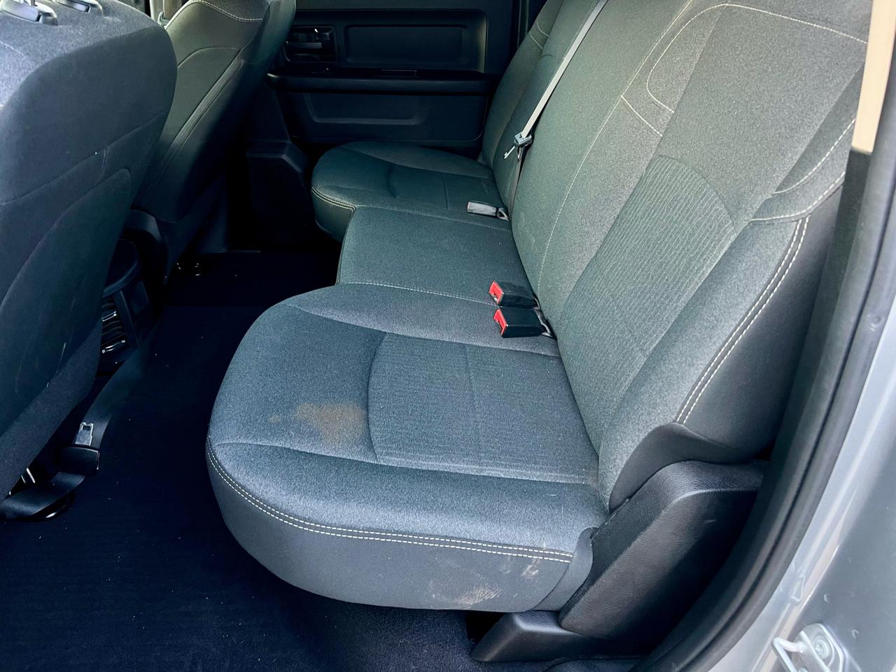 RAM 2500 Tradesman 4x4 Crew Cab 6'4" Box 2020