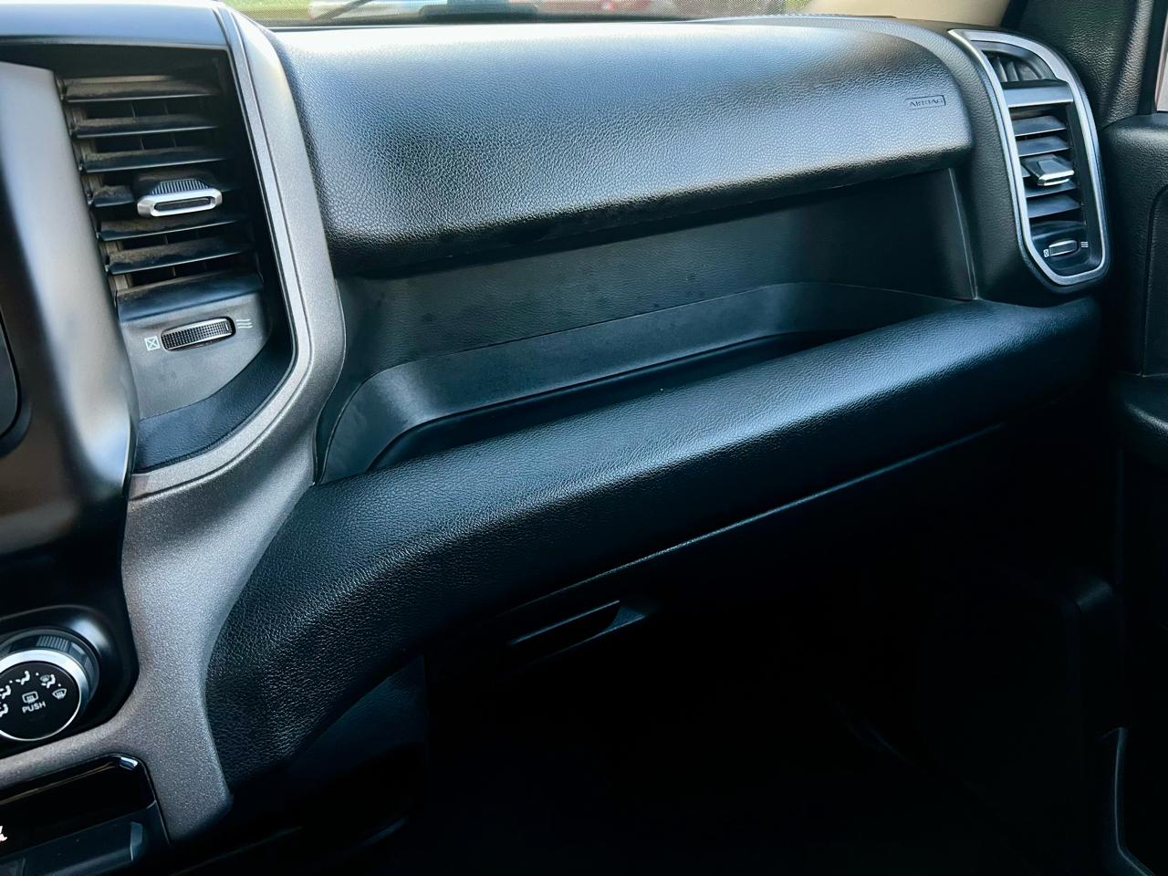 RAM 2500 Tradesman 4x4 Crew Cab 6'4" Box 2020