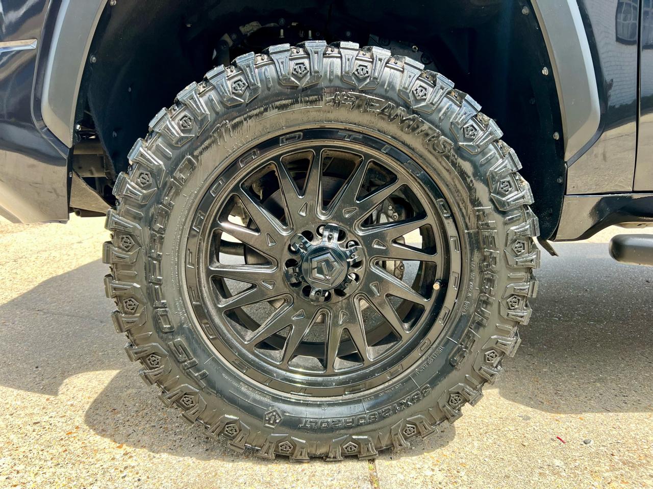 Toyota Tundra 4WD  2024