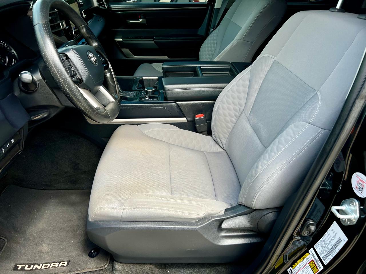 Toyota Tundra 4WD  2024