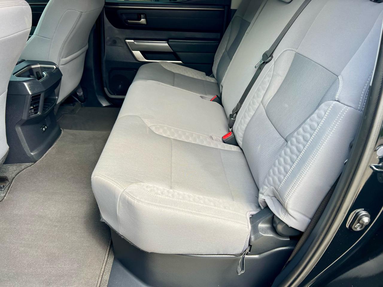 Toyota Tundra 4WD  2024