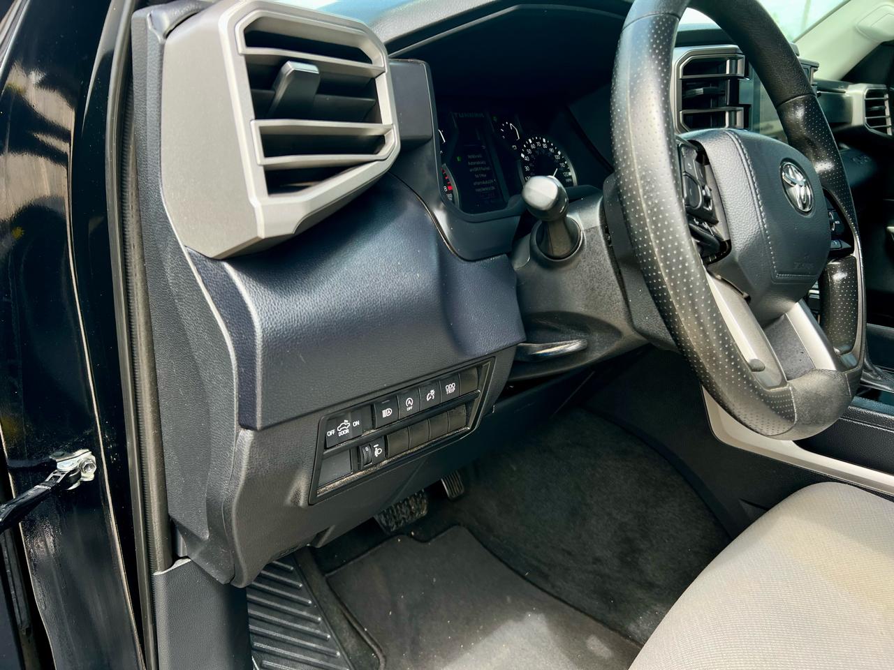 Toyota Tundra 4WD  2024