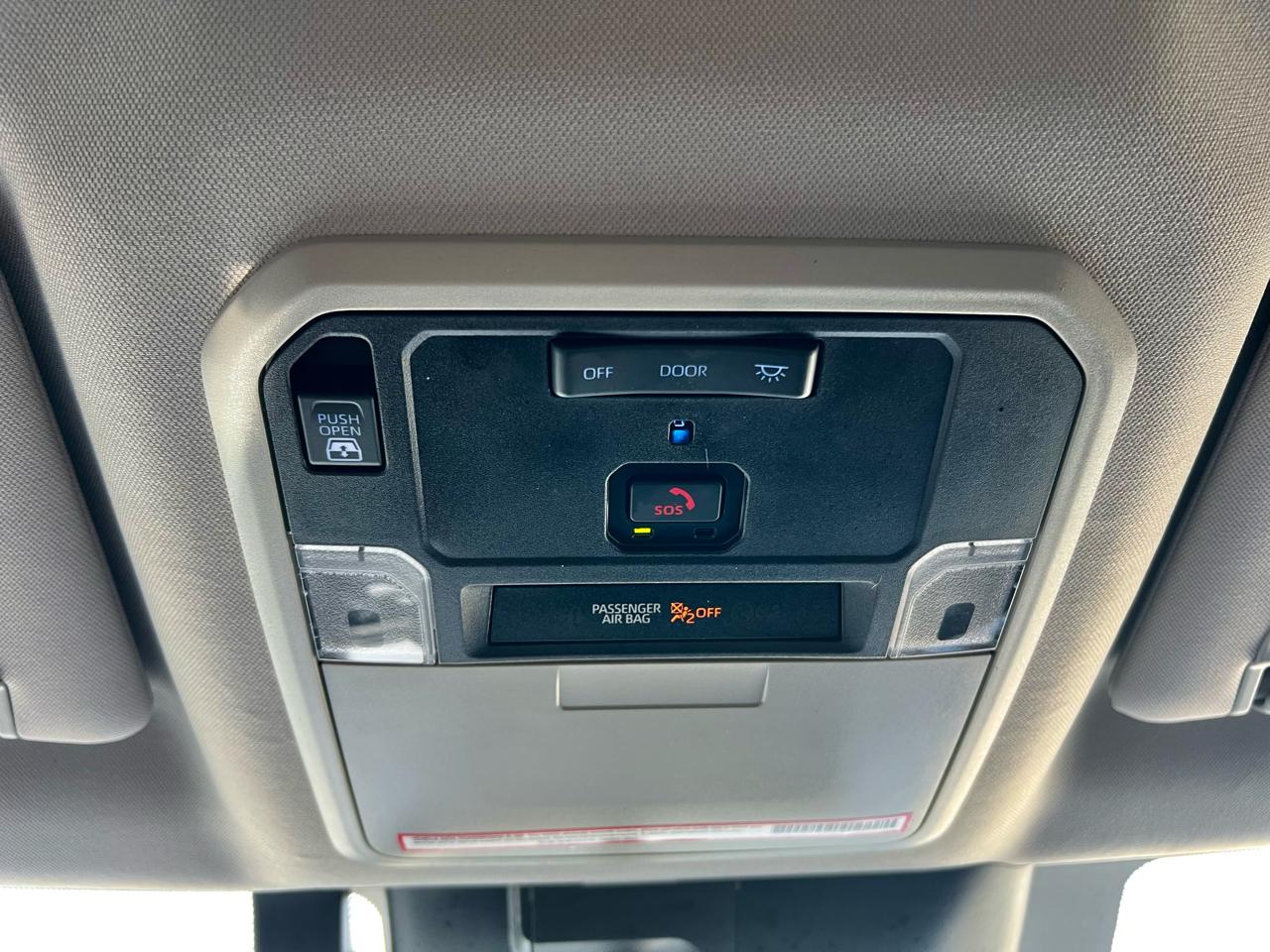 Toyota Tundra 4WD  2024