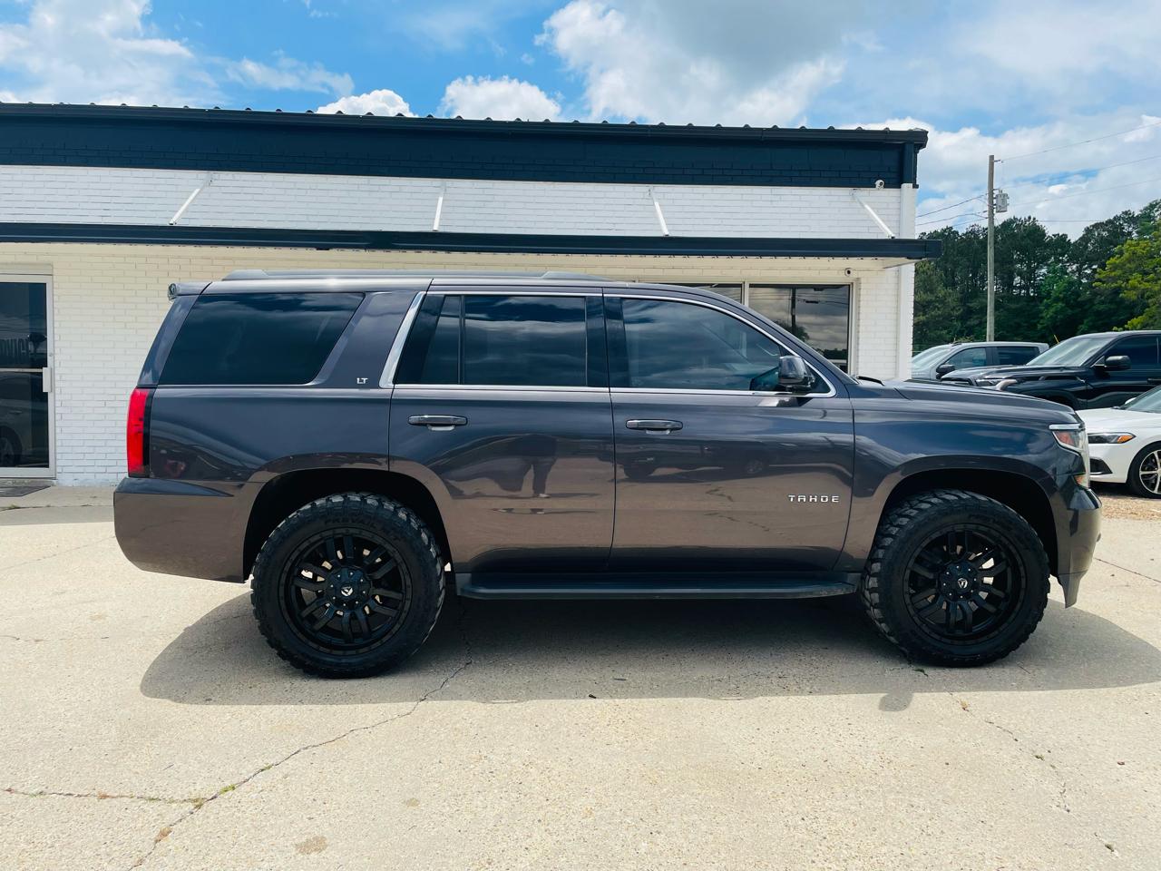 Chevrolet Tahoe 4WD 4dr LT 2018