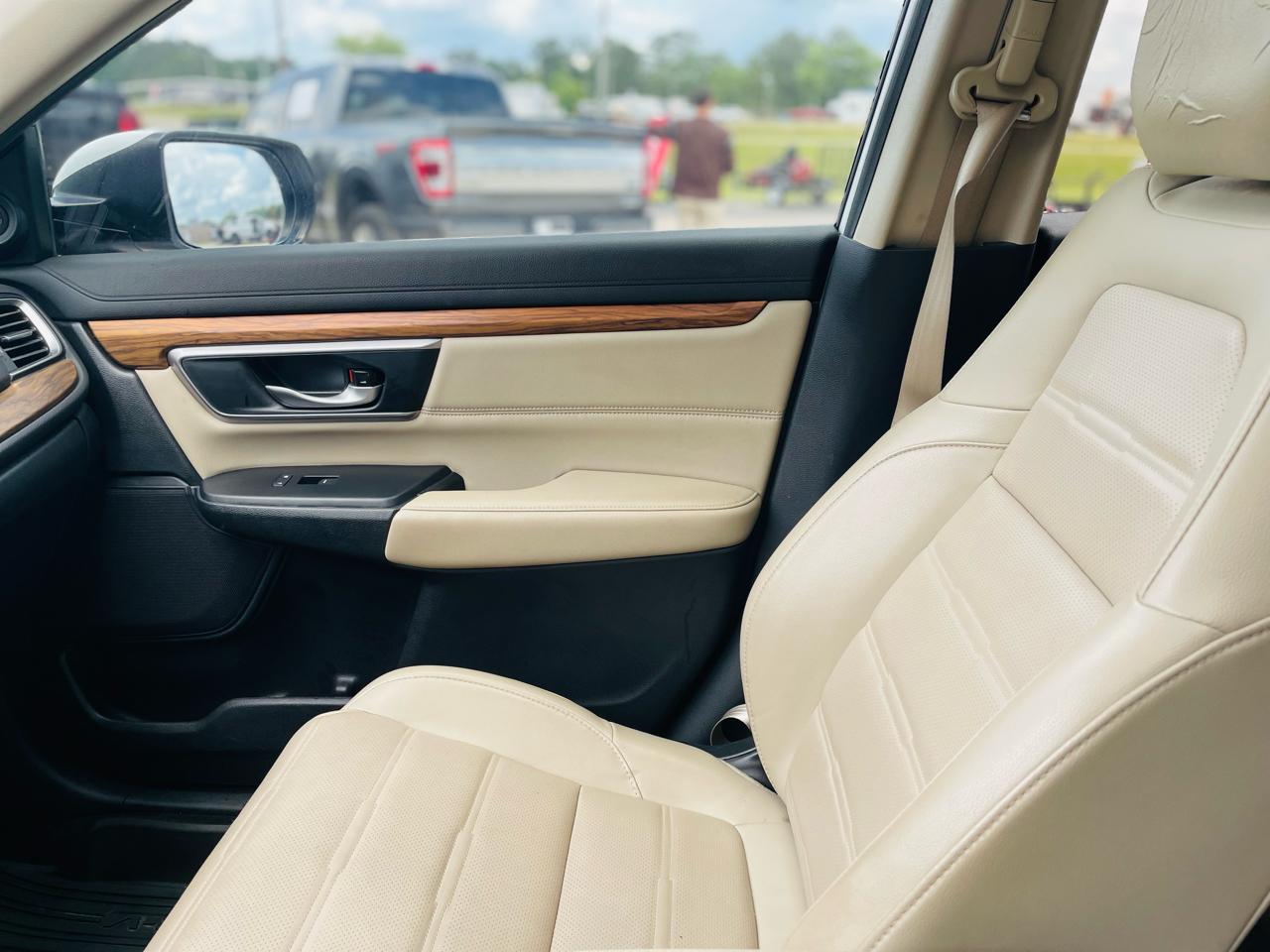 Honda CR-V Touring 2WD 2019