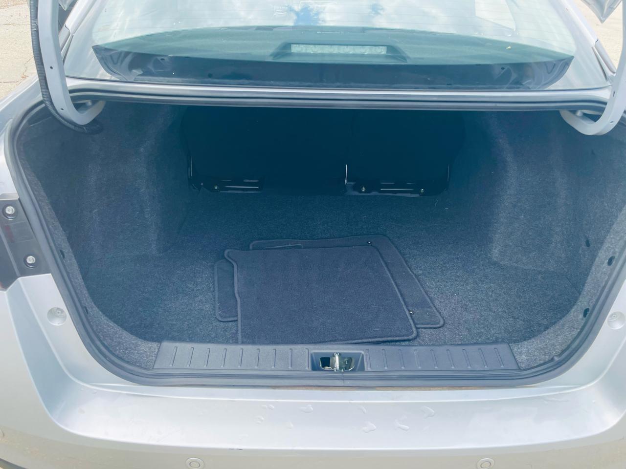 Nissan Versa S CVT 2022