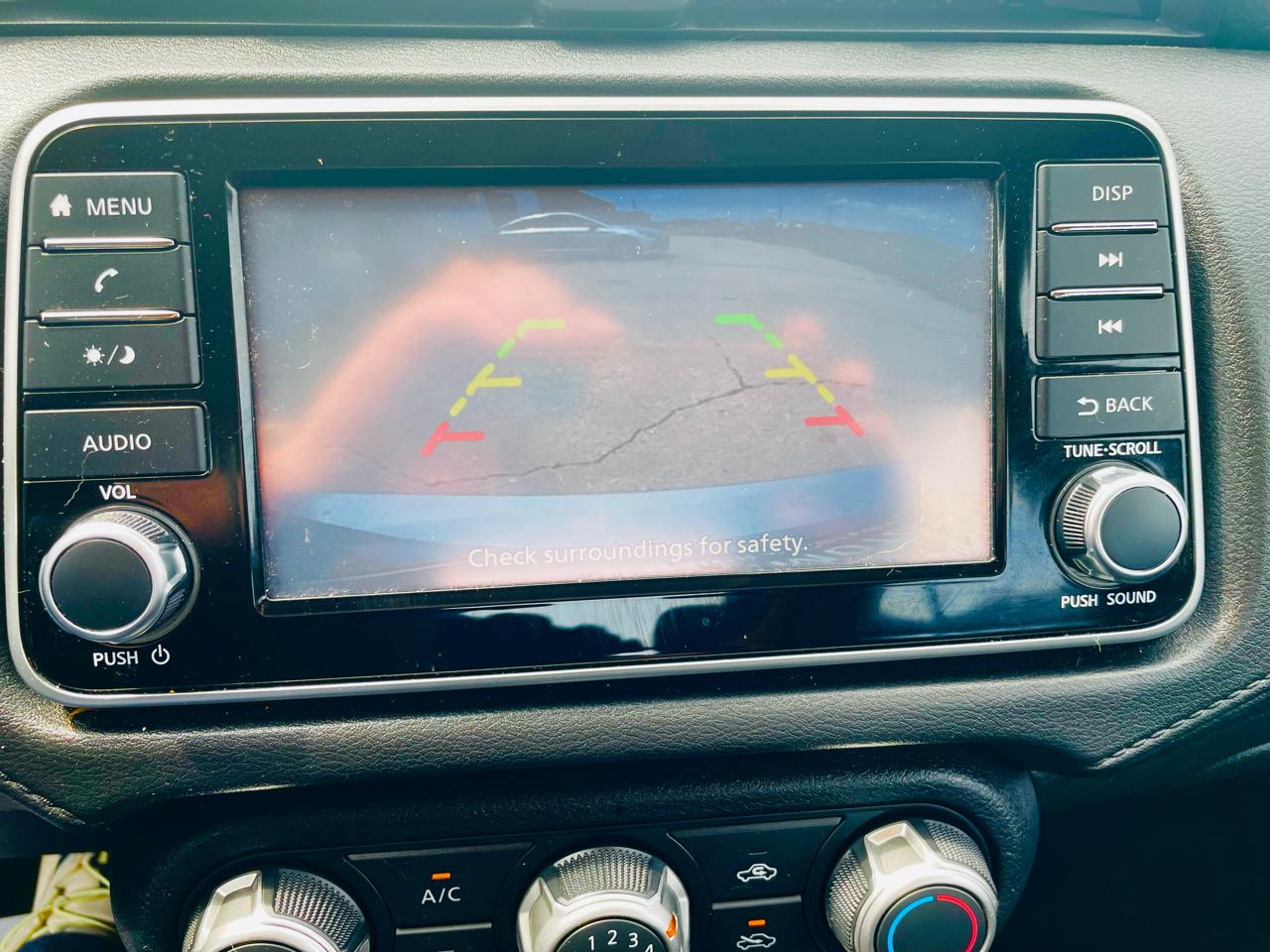 Nissan Versa S CVT 2022