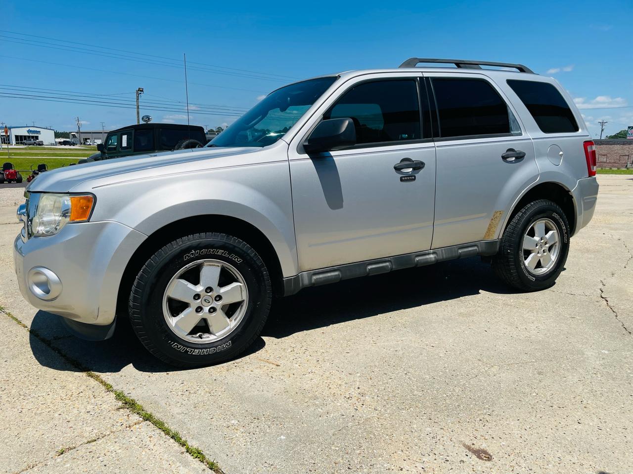 Ford Escape 4WD 4dr XLT 2012