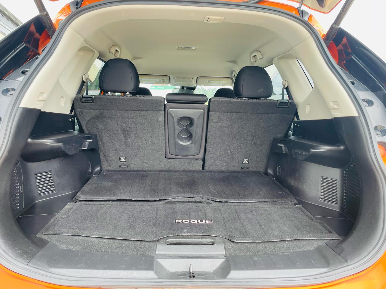 Nissan Rogue FWD SV 2020