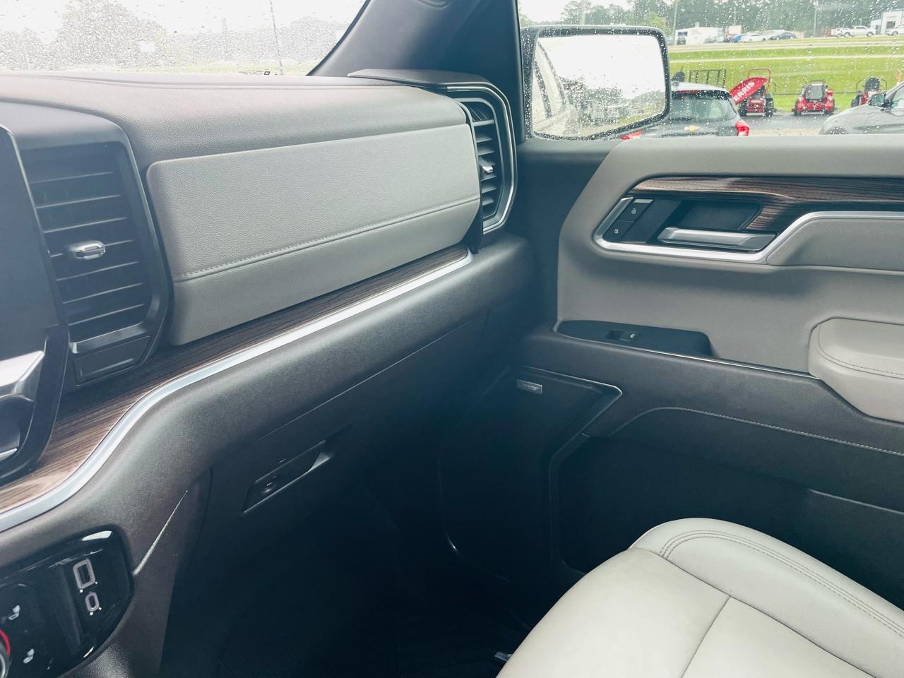 Chevrolet Silverado 1500 4WD Crew Cab 147" RST 2022
