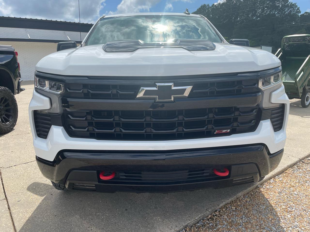 Chevrolet Silverado 1500 4WD Crew Cab 147" LT Trail Boss 2023
