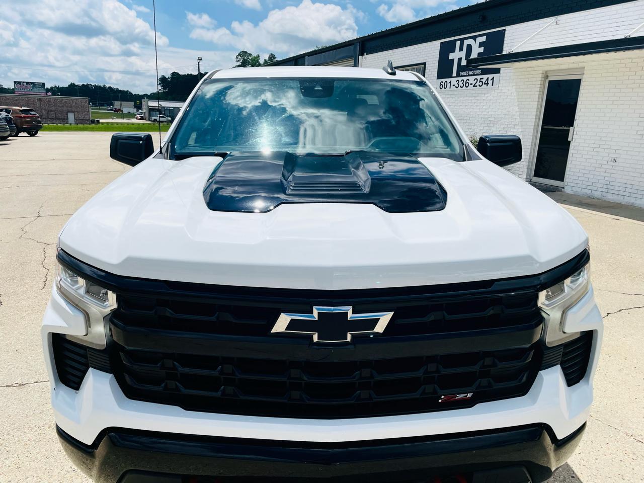 Chevrolet Silverado 1500 4WD Crew Cab 147" LT Trail Boss 2023