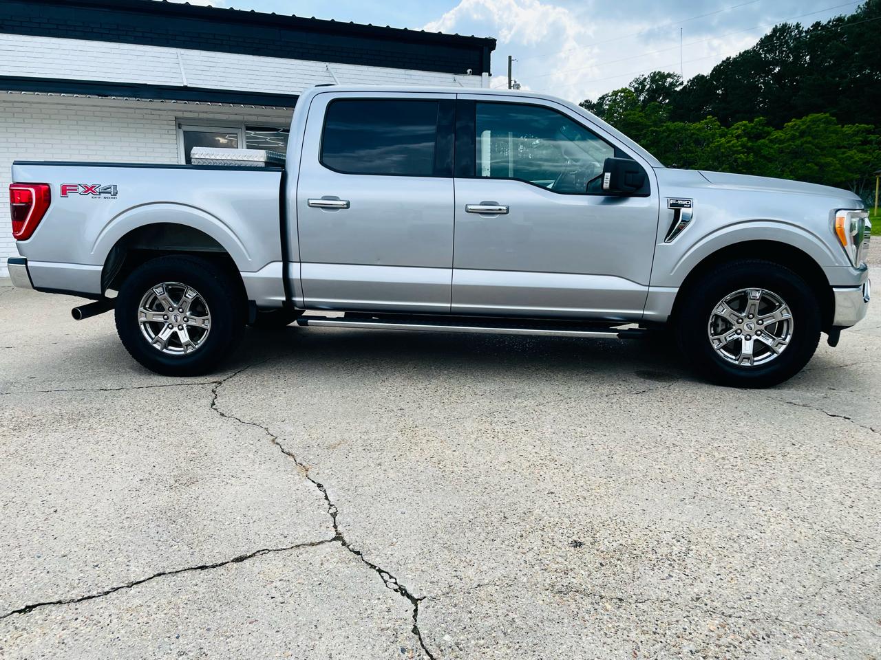 Ford F-150 XLT 4WD SuperCrew 5.5' Box 2021
