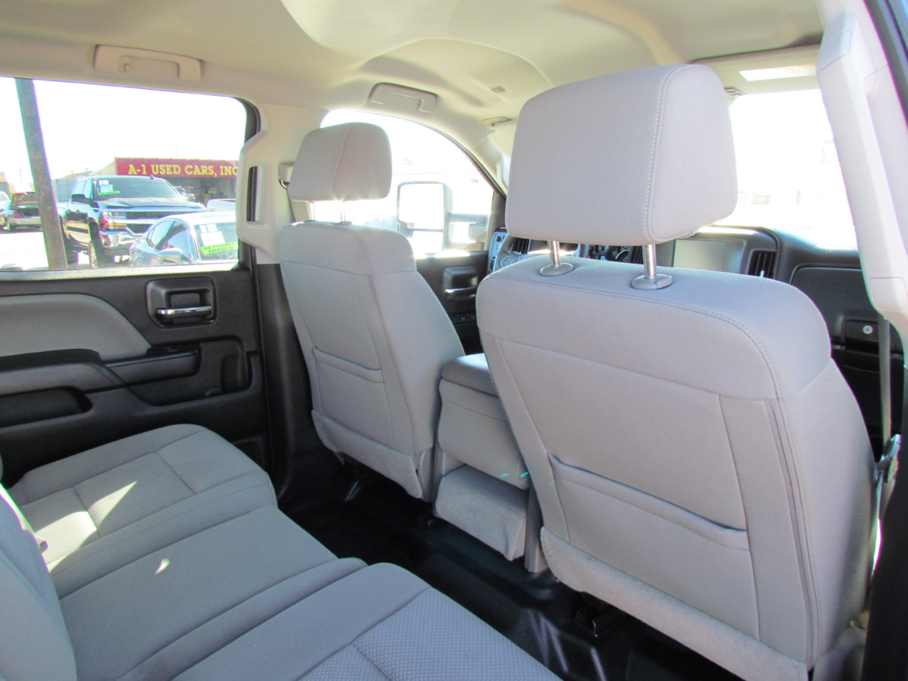 Chevrolet Silverado 3500HD Work Truck Crew Cab 4WD 2016