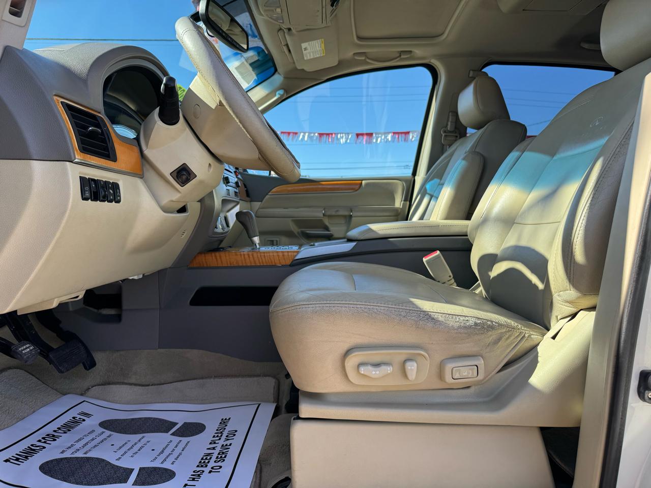 Infiniti QX56 RWD 2010