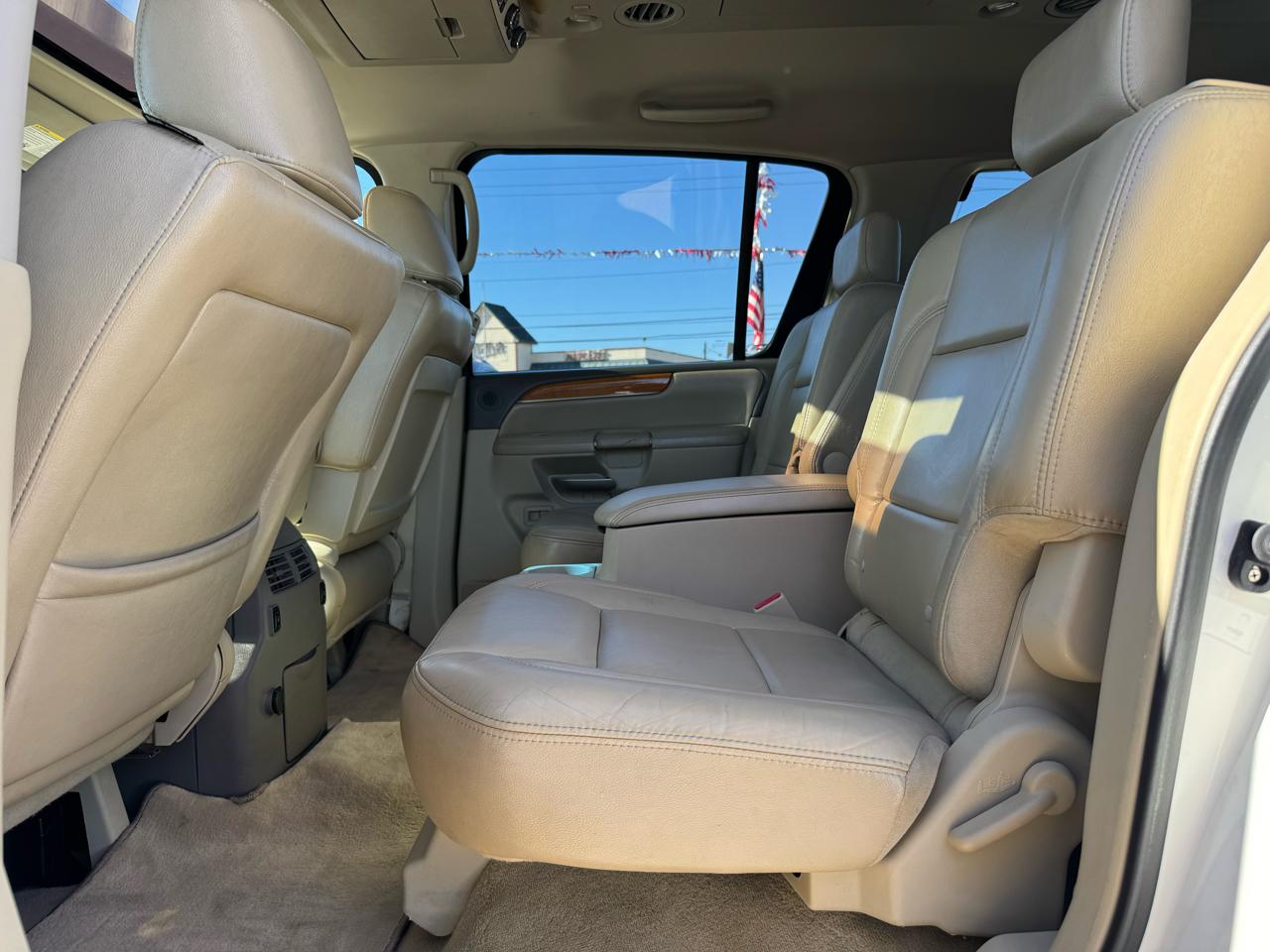 Infiniti QX56 RWD 2010