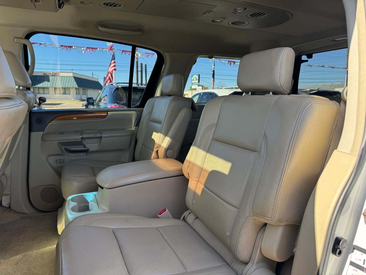 Infiniti QX56 RWD 2010