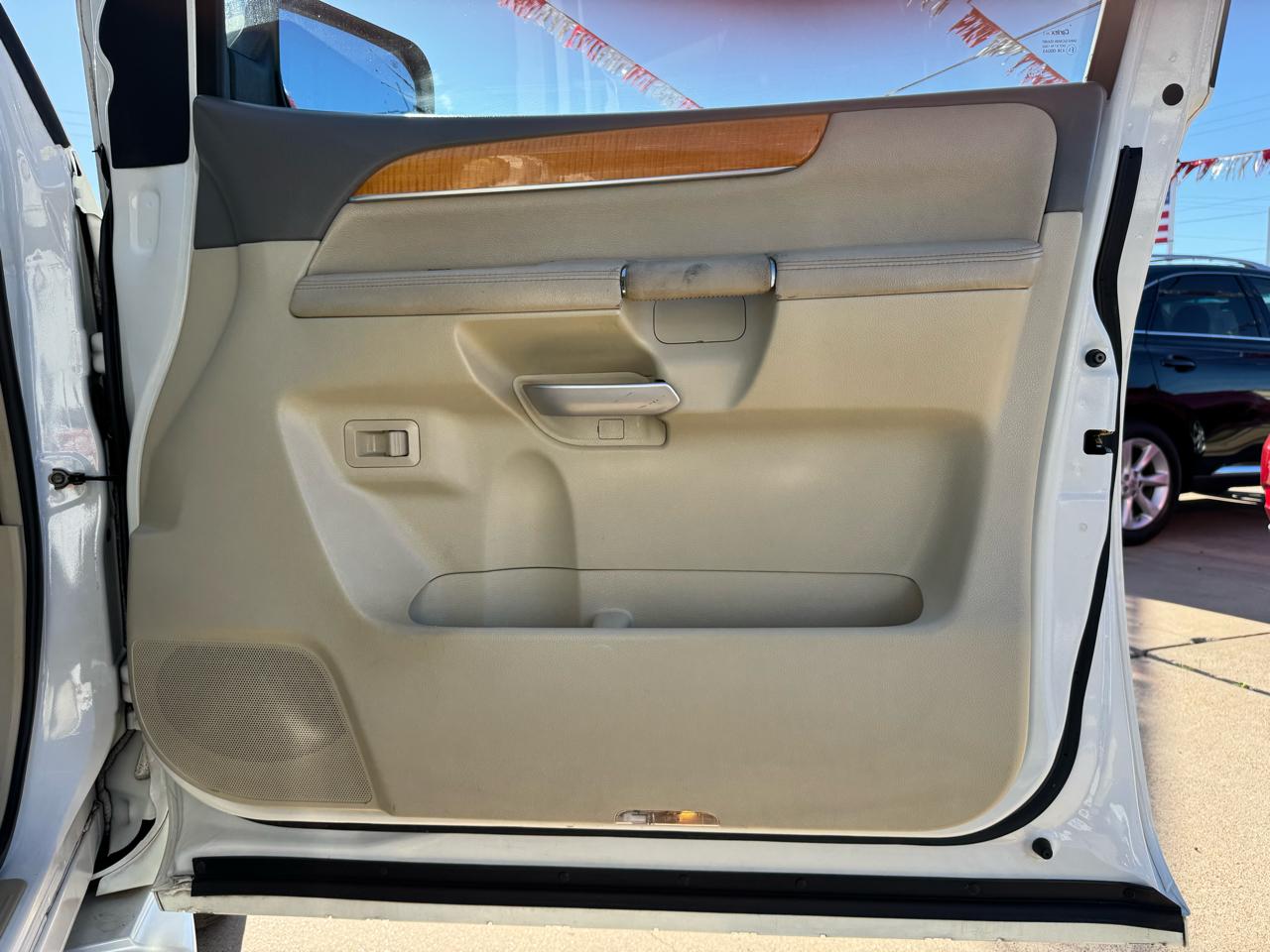 Infiniti QX56 RWD 2010