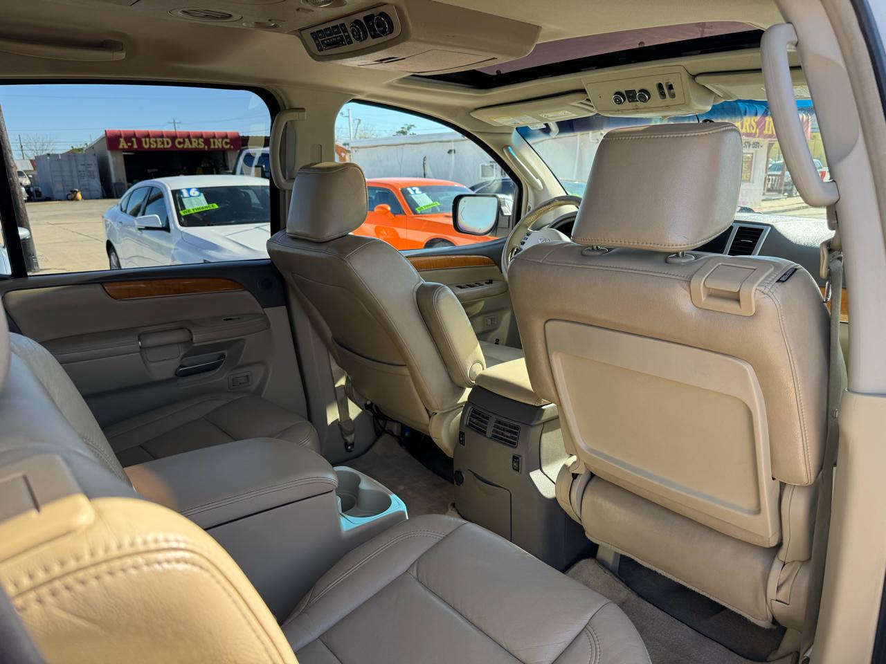 Infiniti QX56 RWD 2010