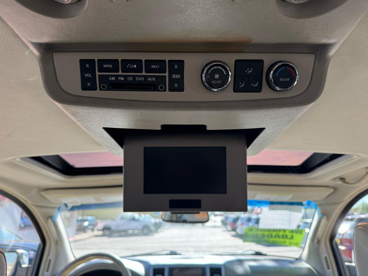 Infiniti QX56 RWD 2010