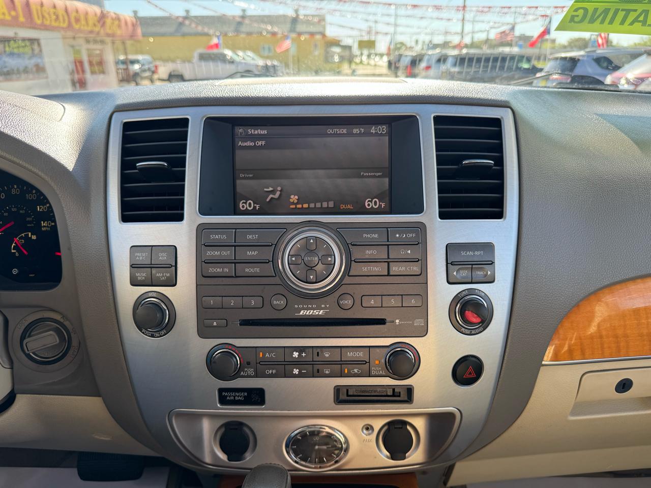 Infiniti QX56 RWD 2010