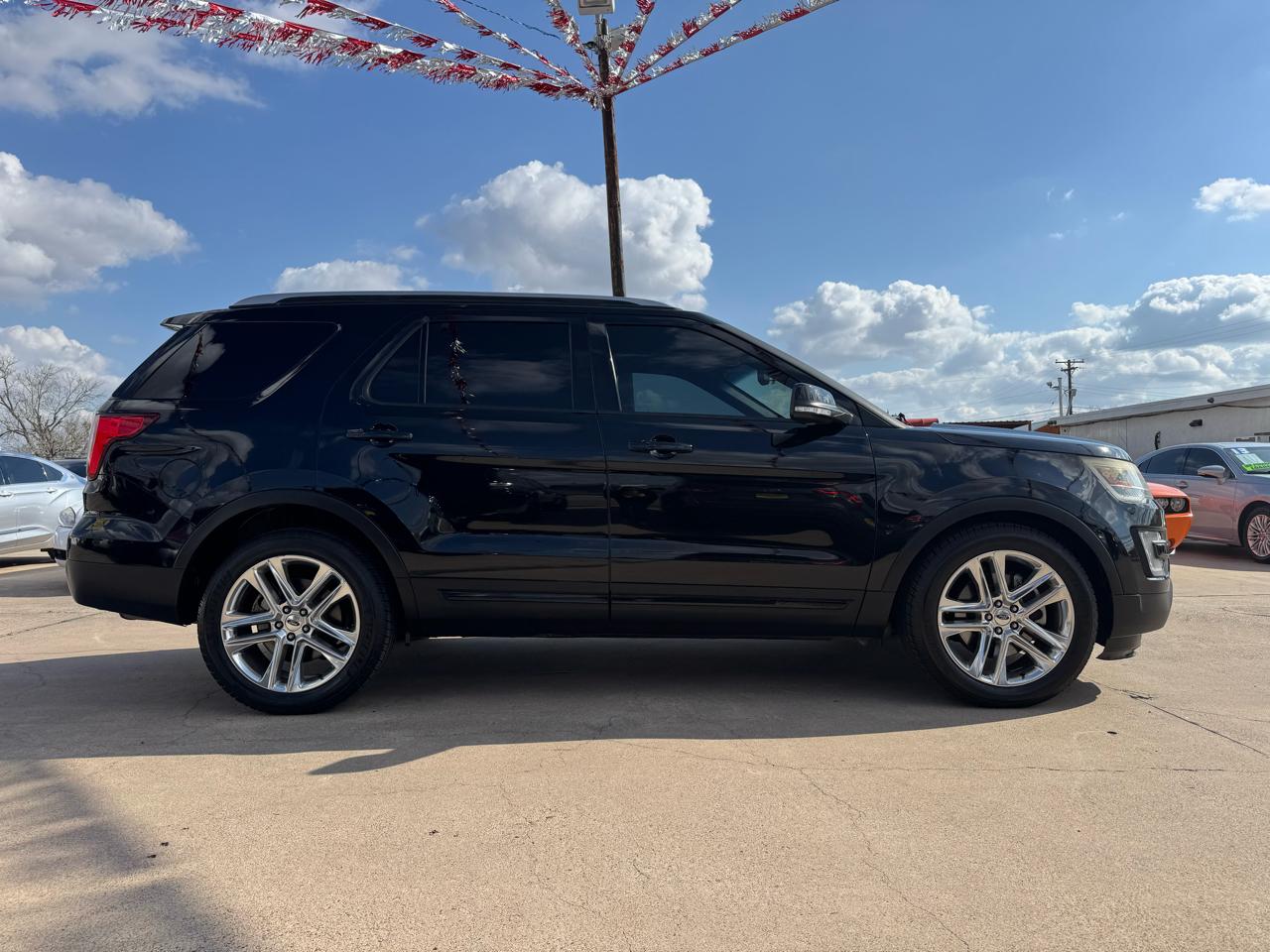 Ford Explorer XLT FWD 2016