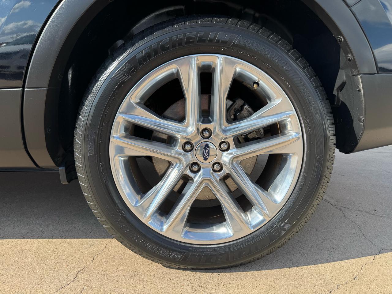 Ford Explorer XLT FWD 2016