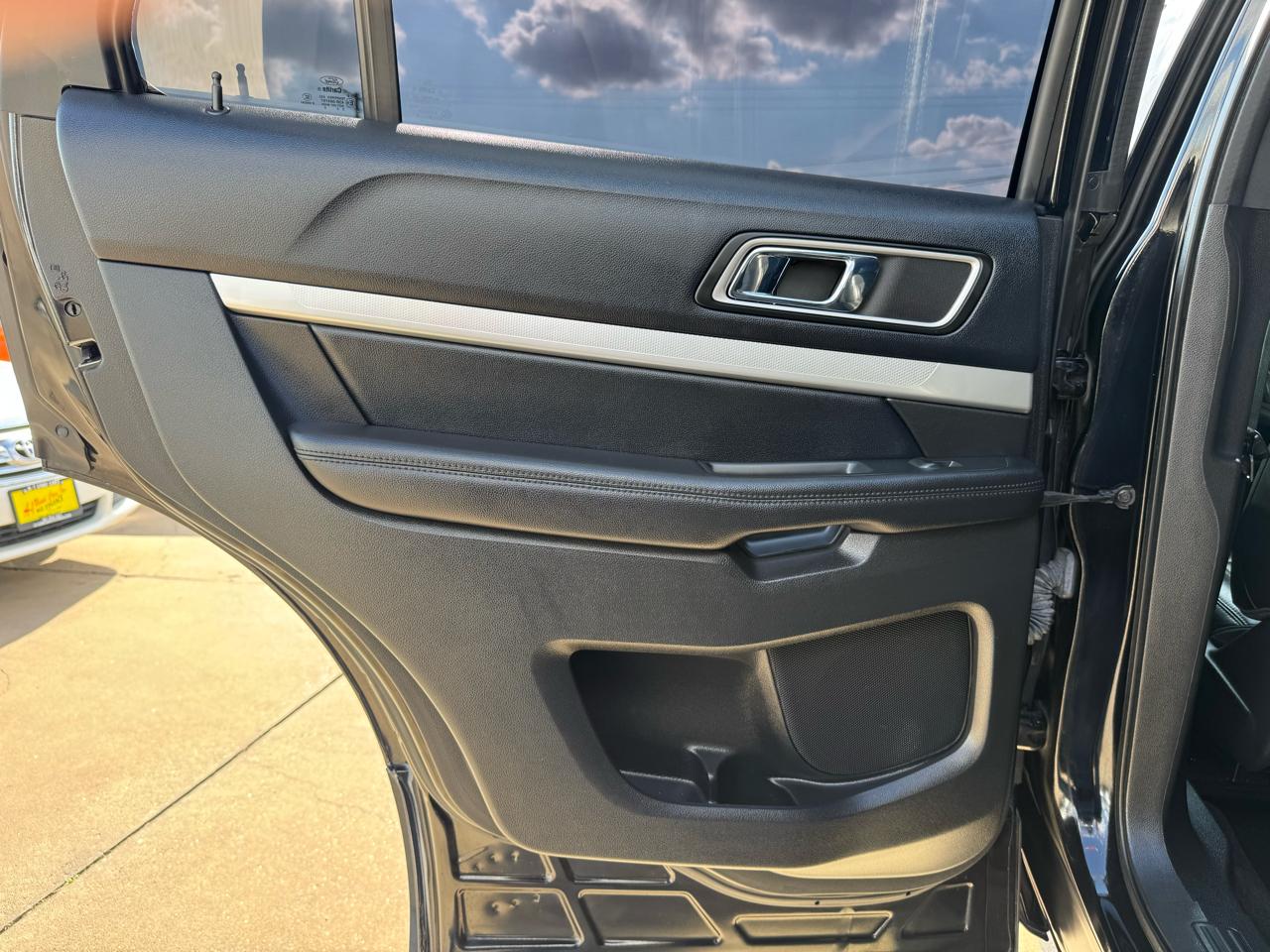 Ford Explorer XLT FWD 2016