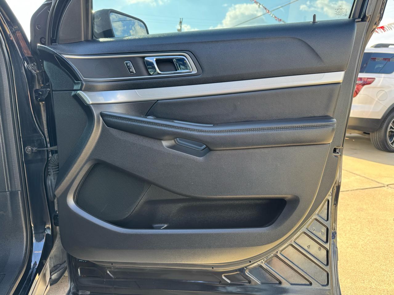 Ford Explorer XLT FWD 2016