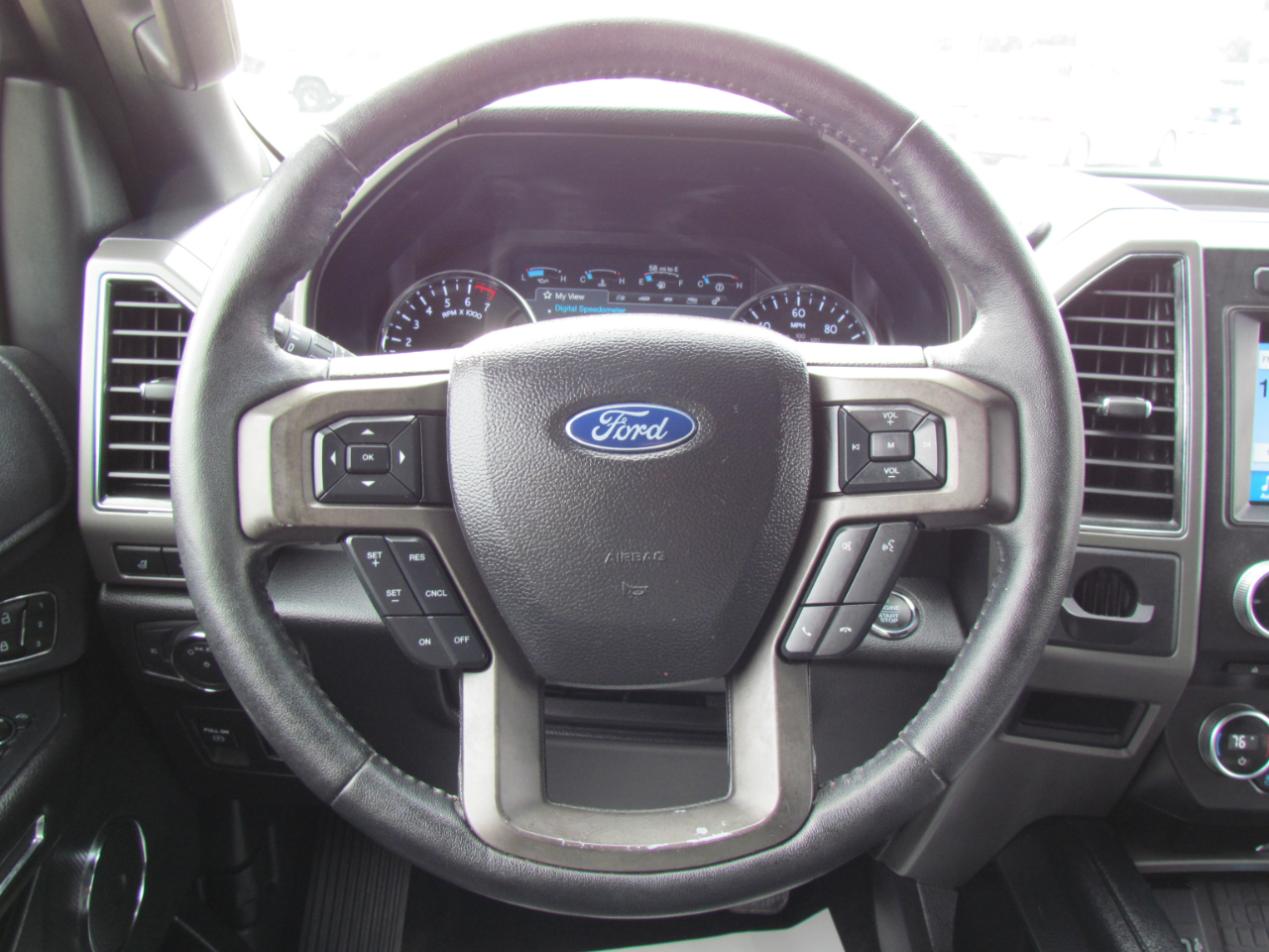 Ford Expedition XLT 2WD 2018