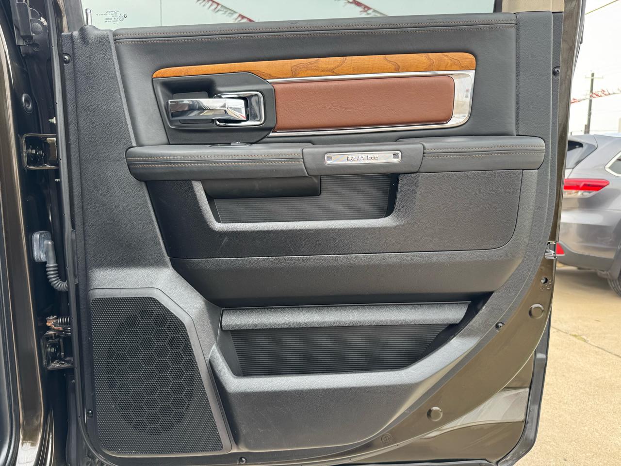 RAM 3500 Longhorn Crew Cab LWB 4WD DRW 2014