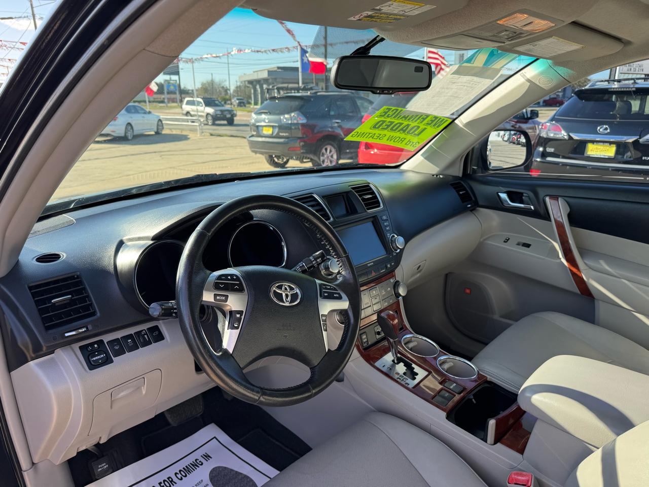 Toyota Highlander Limited 2WD 2012