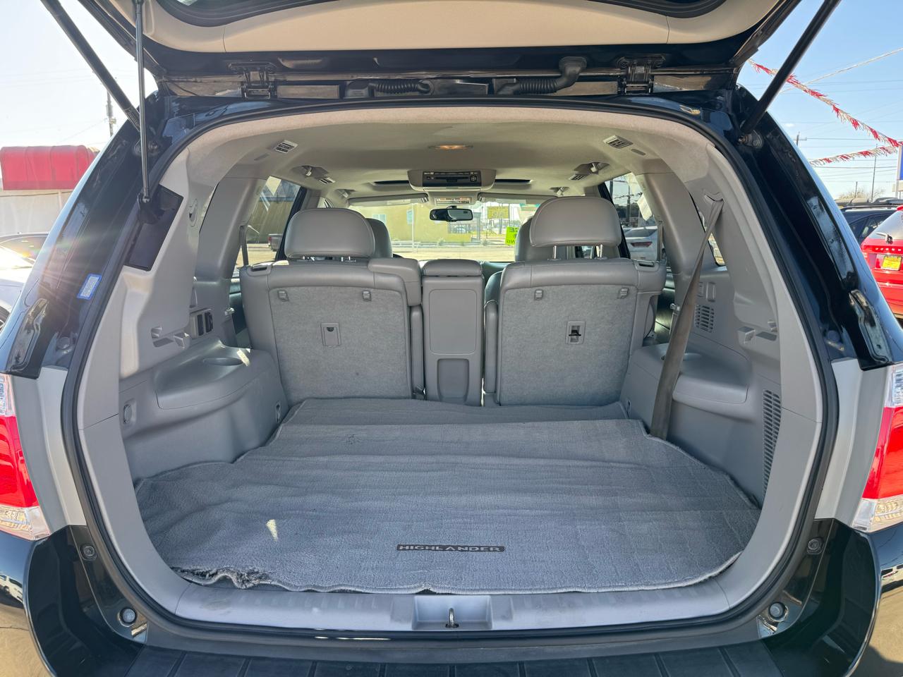 Toyota Highlander Limited 2WD 2012