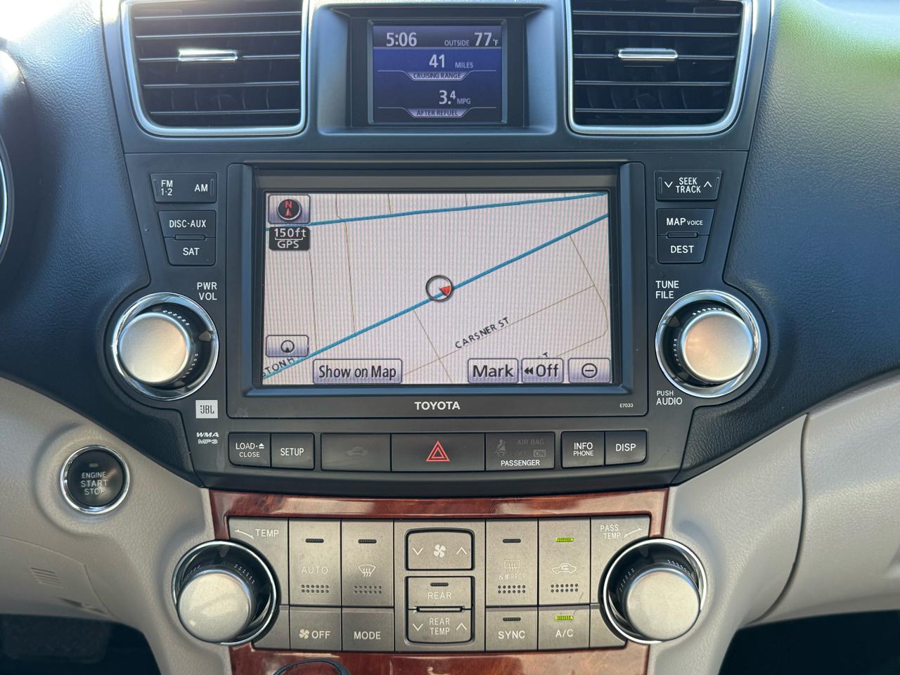 Toyota Highlander Limited 2WD 2012