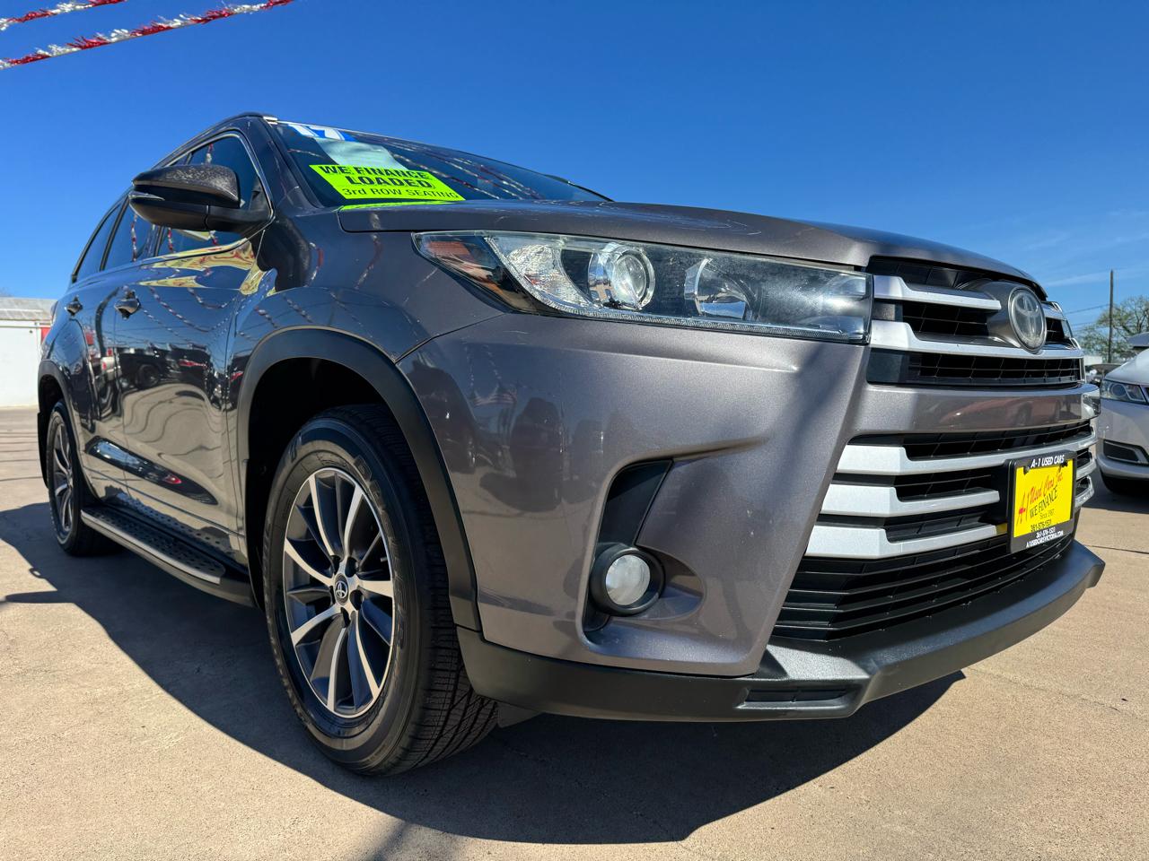 Toyota Highlander SE FWD V6 2017