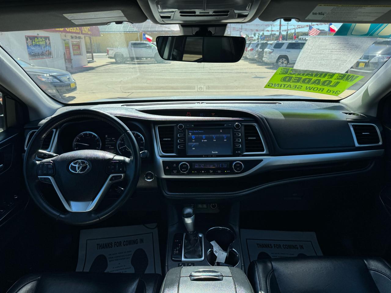 Toyota Highlander SE FWD V6 2017