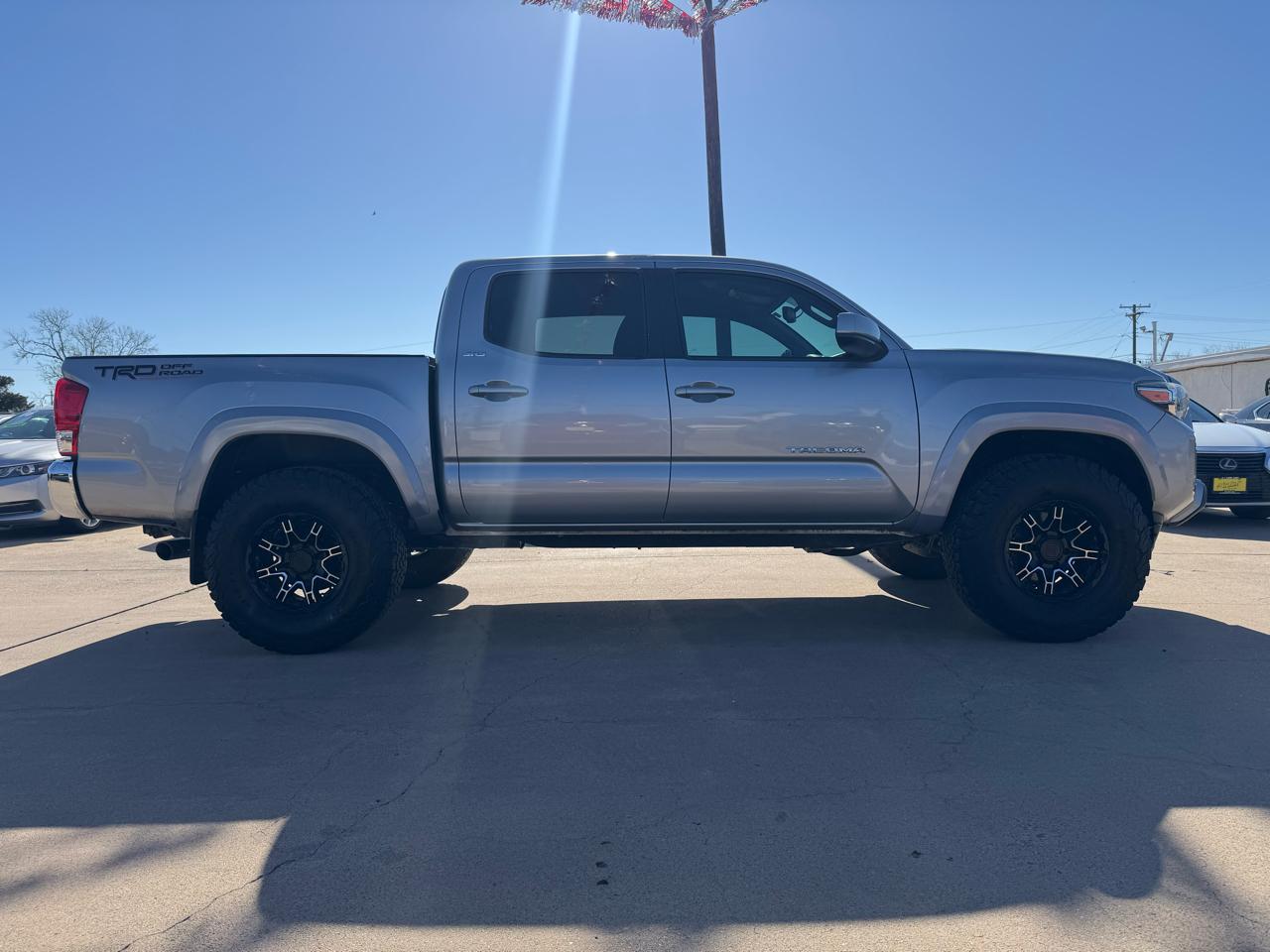 Toyota Tacoma SR5 Double Cab Long Bed V6 6AT 2WD 2017