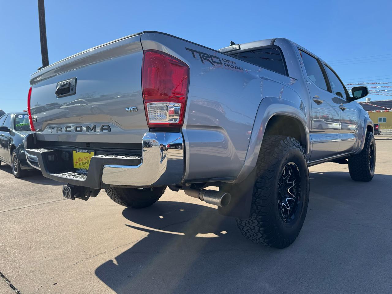 Toyota Tacoma SR5 Double Cab Long Bed V6 6AT 2WD 2017