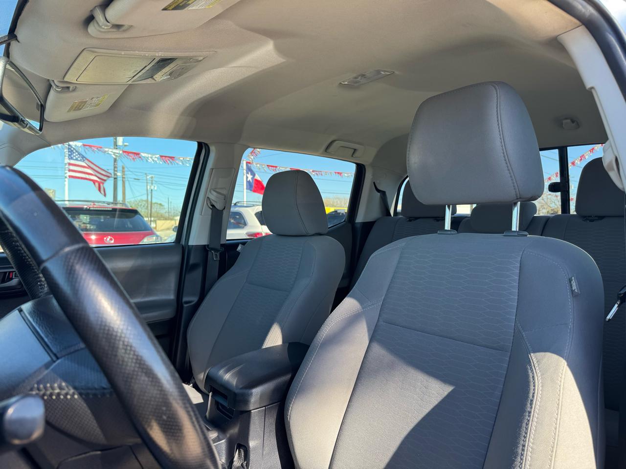 Toyota Tacoma SR5 Double Cab Long Bed V6 6AT 2WD 2017